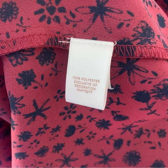 Lauren Condrad | Berry Floral Peasant Popover - Picture 7 of 8